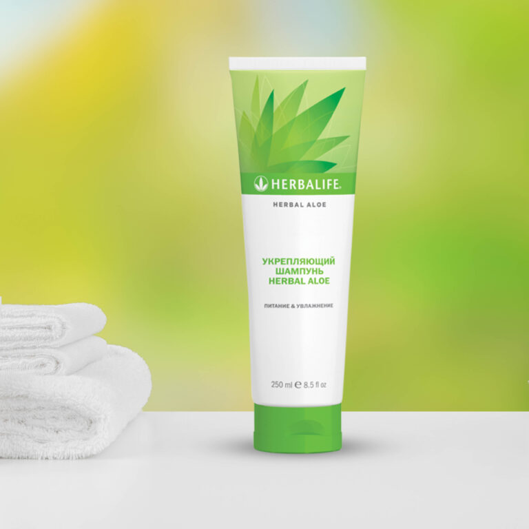 Зміцнюючий Шампунь Herbal Aloe (відновлення волосся) від Herbalife Зміцнюючий Шампунь Herbal Aloe містить сік алое, протеїни пшениці й екстракт юки, які допомагають відновлювати та захищають волосся.