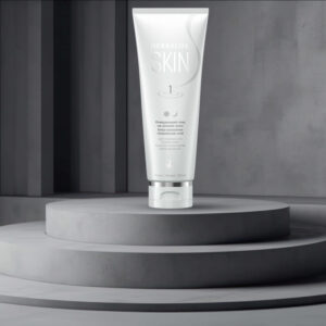 Очищуючий гель на основі алое від Herbalife SKIN Очищуючий гель підійде для ранкового та вечірнього догляду, не пересушить шкіру та підготує її до тонізування та зволоження.